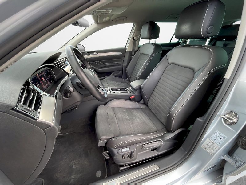 Volkswagen Passat (2023) 2.0 TDI 147kW 4MOT DSG Eleganc - fotka 22 z 35