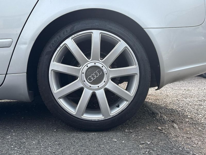 Audi A4 (2006)  2.0 TDI Avant - fotka 8 z 19