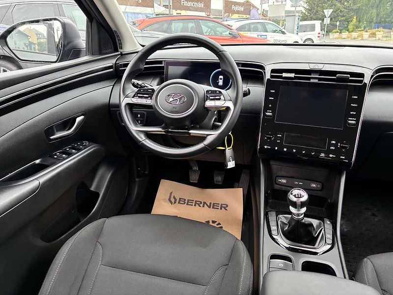 Hyundai Tucson 1.6T-GDi 110kW COMFORT - fotka 16 z 28