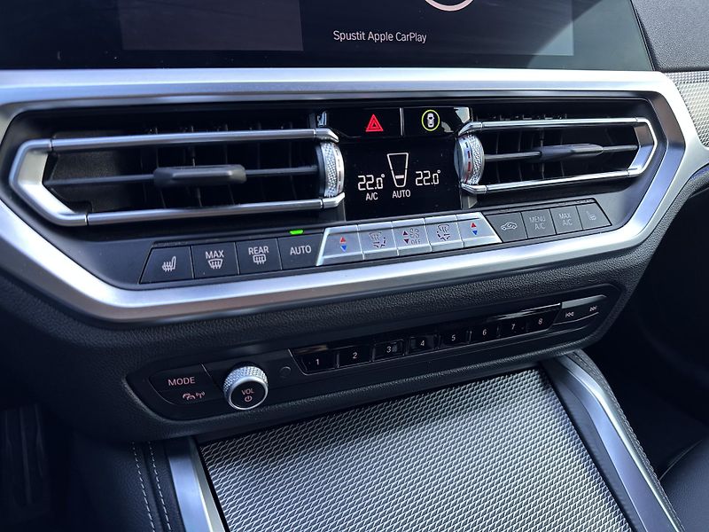 BMW Řada 4 M440i xDrive GranCoupé - fotka 23 z 30