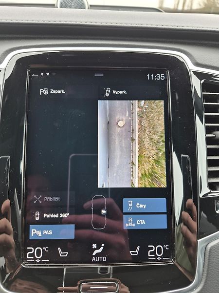 Volvo XC90 (2019) 2.0 /288kW - fotka 34 z 37