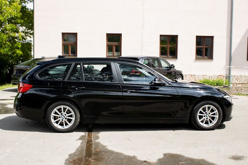BMW Řada 3 Nebourané, pravidelně servis - fotka 4 z 36