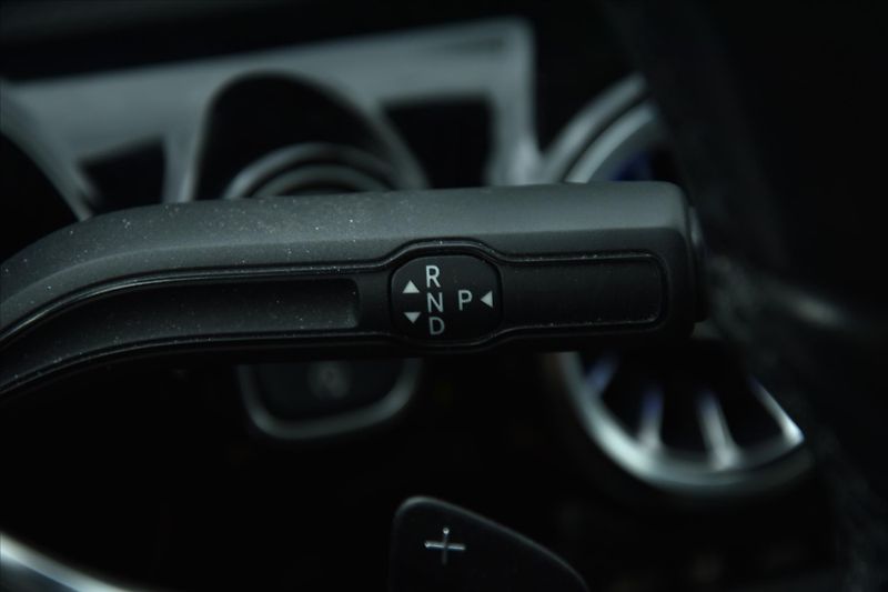 Mercedes-Benz Třídy A 250i 165kW NAVI PANORAMA ČR - fotka 19 z 28