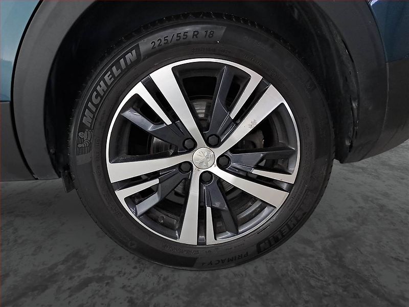 Peugeot 5008 (2017) 1.6 BlueHDi, Automat, 7 míst - fotka 15 z 17