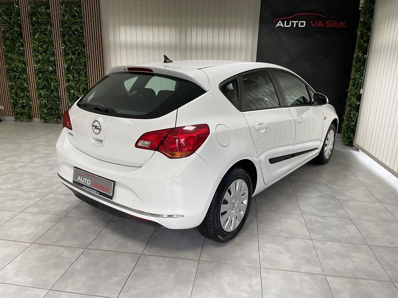 Opel Astra 1.4 i ČR 1.MAJITEL SERVISKA  - fotka 11 z 24