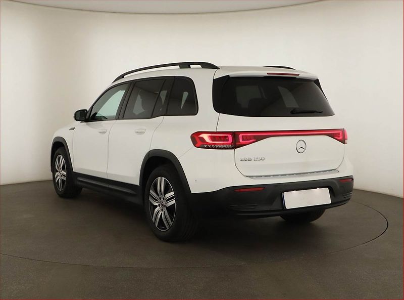 Mercedes-Benz EQB (2022) 250, SoH 94% - fotka 4 z 21