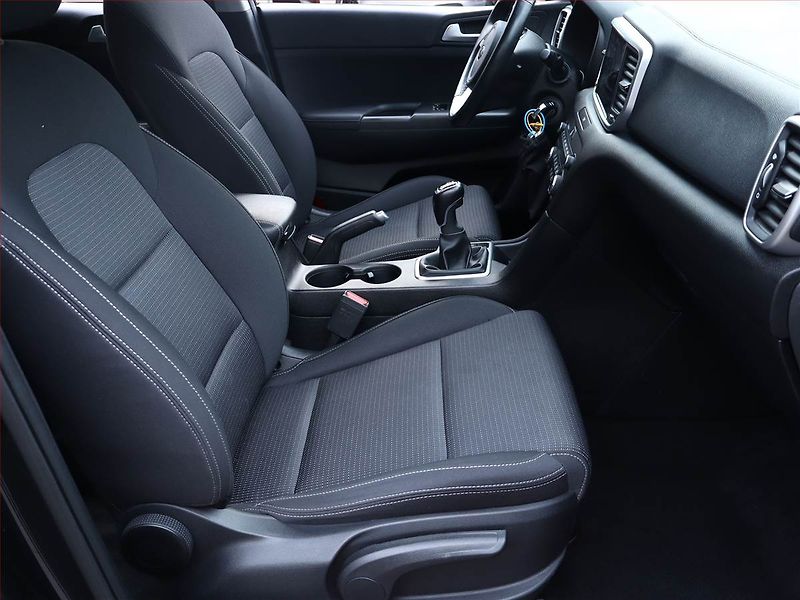 Kia Sportage (2021) 1.6 CRDi - fotka 7 z 18