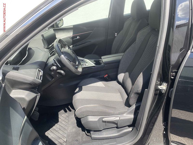 Peugeot 5008 (2021) 1.5 HDi, Active, AT, navi, TZ - fotka 9 z 18