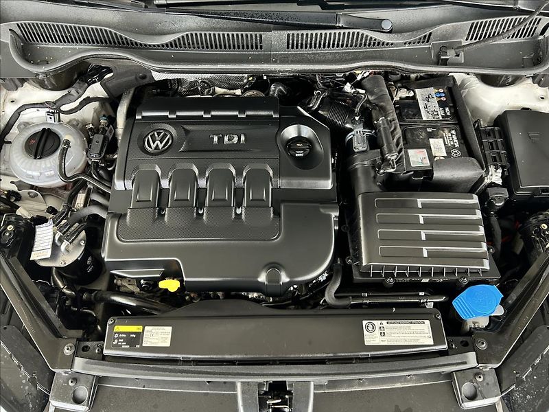Volkswagen Golf Sportsvan 1,6   TDI 81kW,SERVISKA,WEBAST - fotka 23 z 25