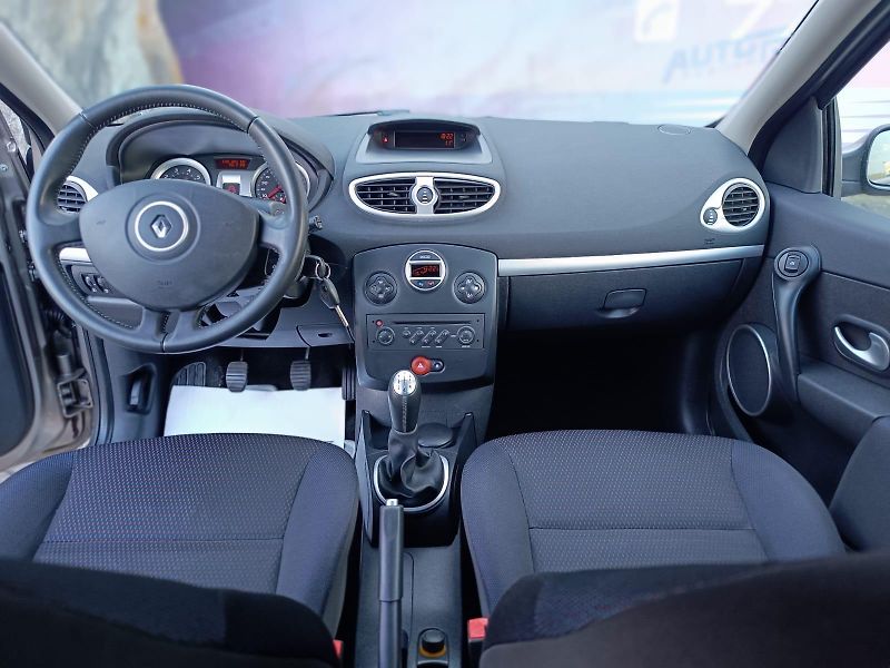 Renault Clio Kombi, 1.2TCE/74kW - fotka 17 z 34