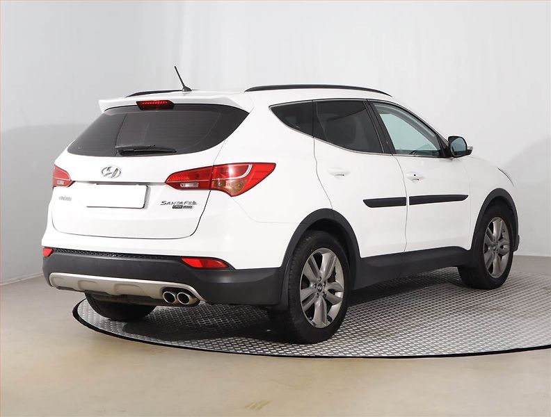 Hyundai Santa Fe (2015) 2.0 CRDi, 4X4, Tempomat - fotka 5 z 16