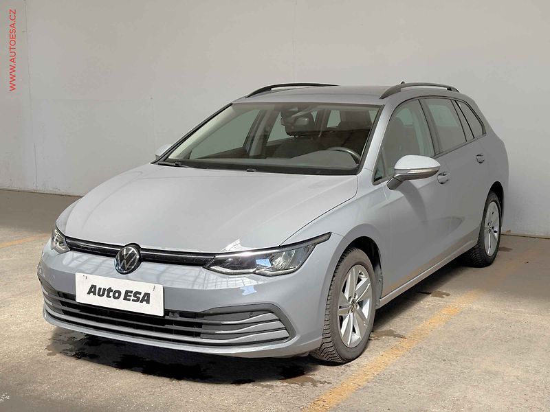 Volkswagen Golf (2023) 2.0TDi, DSG - fotka 3 z 15