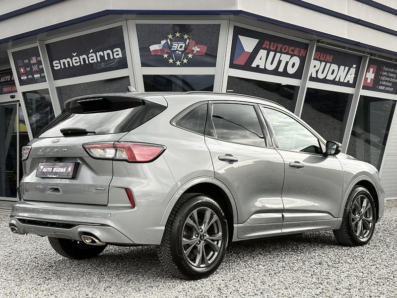 Ford Kuga 2,5 Duratec ST-Line Automat  - fotka 9 z 37