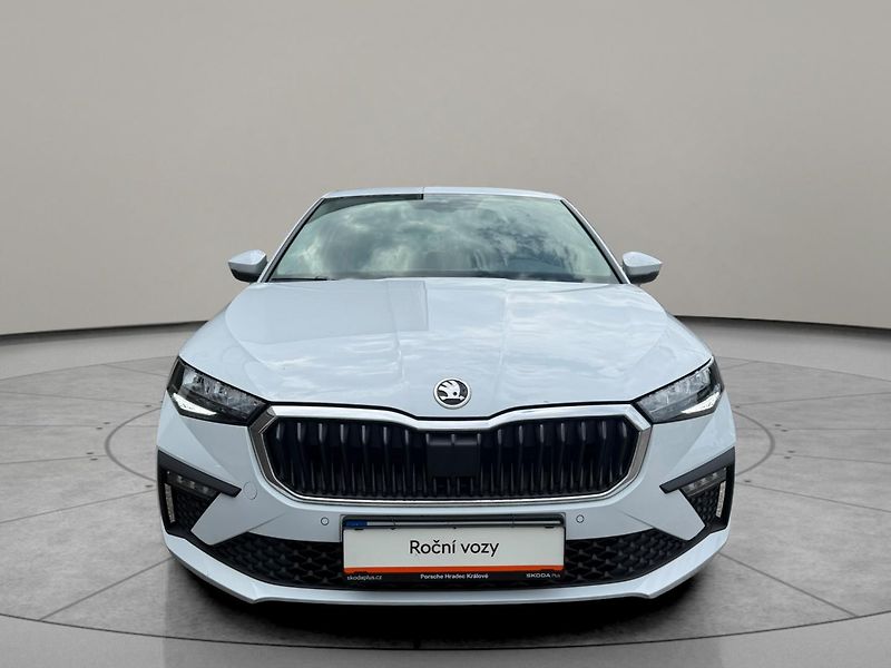 Škoda Scala Top Selection 1.5 TSI 110kw - fotka 4 z 24