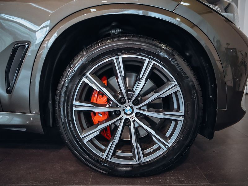 BMW X5 30d xDrive, M-Paket - fotka 20 z 20