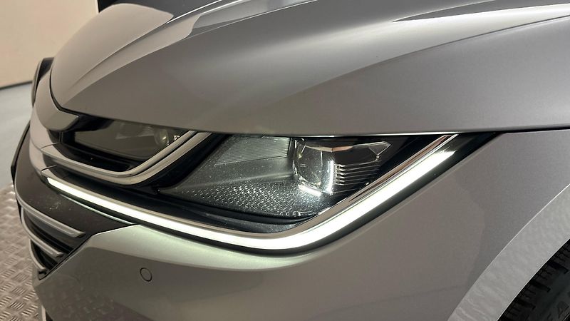 Volkswagen Arteon 2.0 TDI DSG Elegance Shooting - fotka 18 z 31