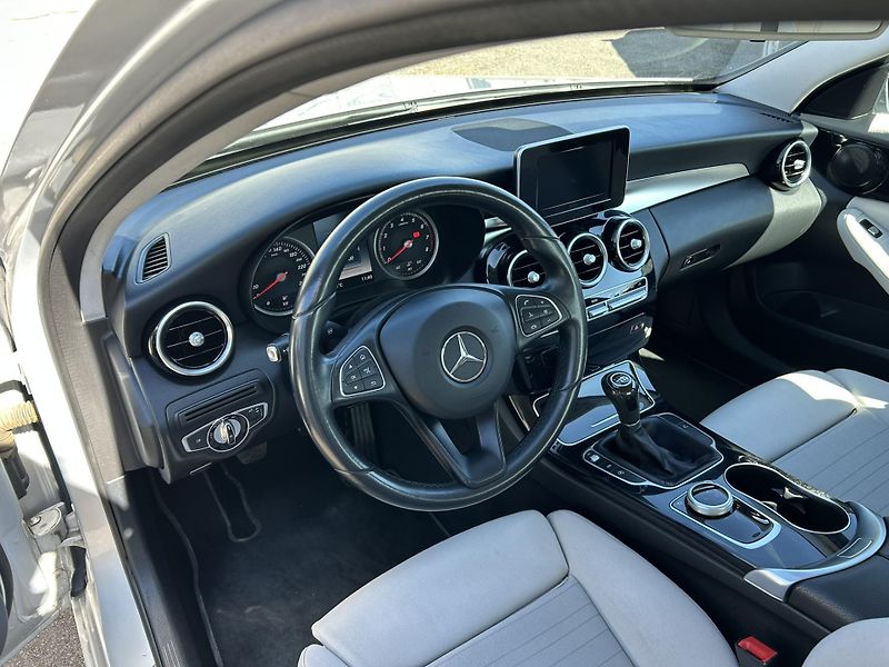 Mercedes-Benz Třídy C (2015) C180 1,6 115KW SEDAN TOP STAV  - fotka 8 z 24