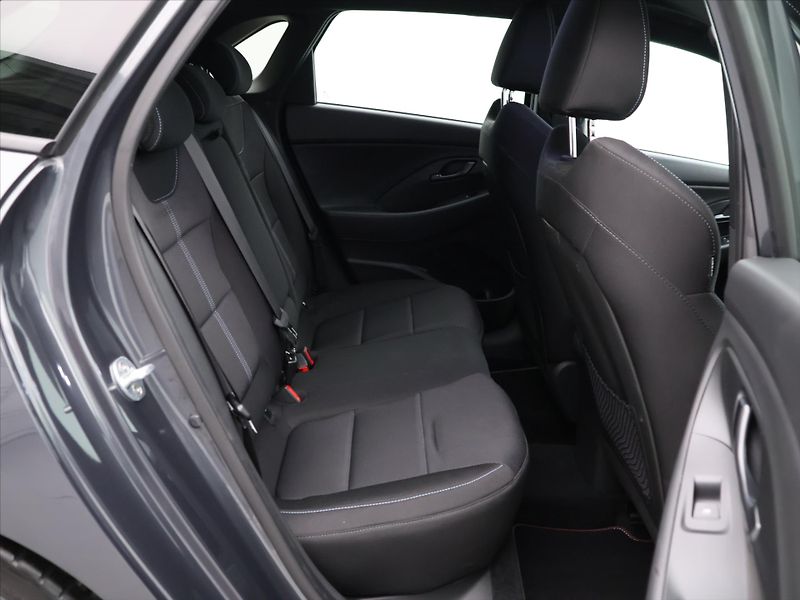 Hyundai i30 2,0 TGDI 206kW N Performance - fotka 13 z 33