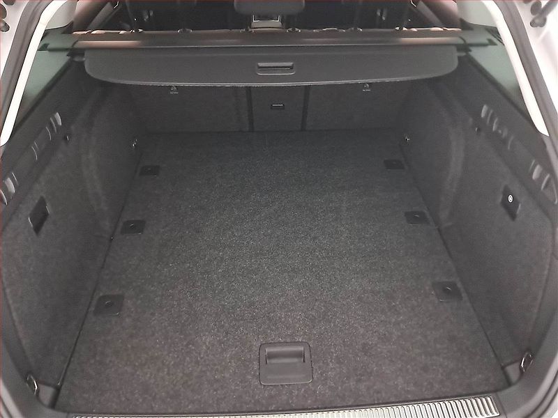 Škoda Superb (2022) Style 2.0 TDI, Serv.kniha - fotka 14 z 18