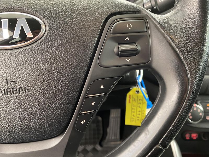 Kia Ceed 1,4 CVVT 73 kW Klima 1. maj.ČR - fotka 15 z 24