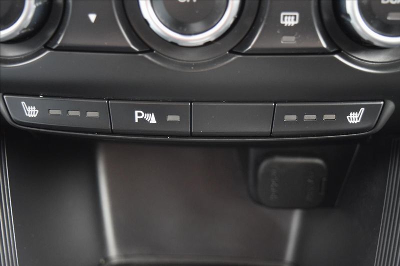Mazda CX-5 2,0 i 118KW 4X4 AUTOMAT KŮŽE - fotka 46 z 54