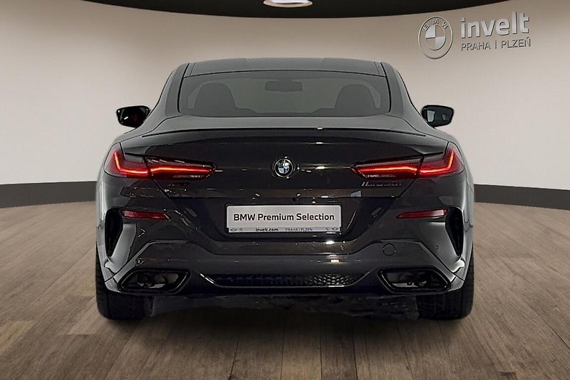 BMW Řada 8 M850i xDrive - fotka 4 z 26