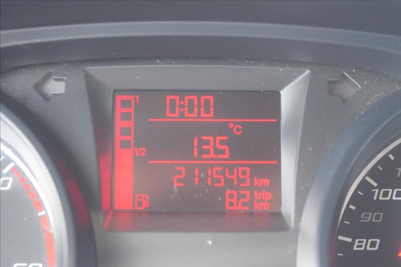 Seat Ibiza 1,6 TDI 66KW PO SERVISE 2XKOLA - fotka 39 z 48