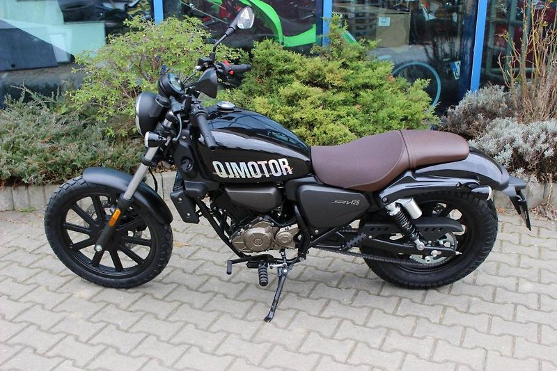 QJ Motor SRV 125 (2026) 2026 SKLADEM - fotka 7 z 8