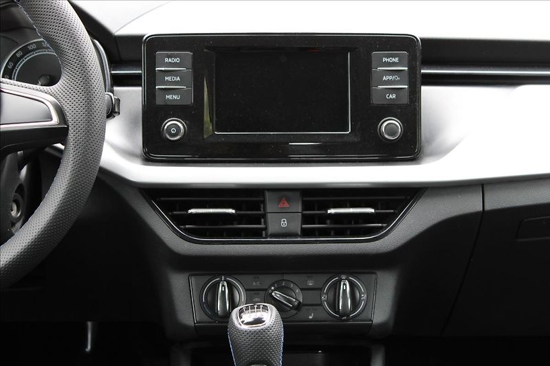 Škoda Scala 1.6 TDI / AMBITION / CZ - fotka 26 z 44