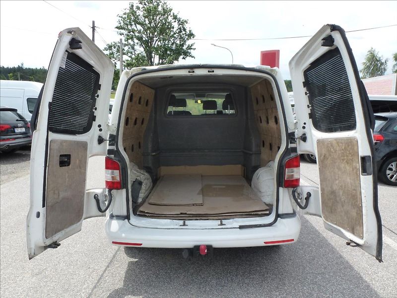 Volkswagen Transporter 2,0 TDI Long L2 Klima 6 míst - fotka 21 z 44