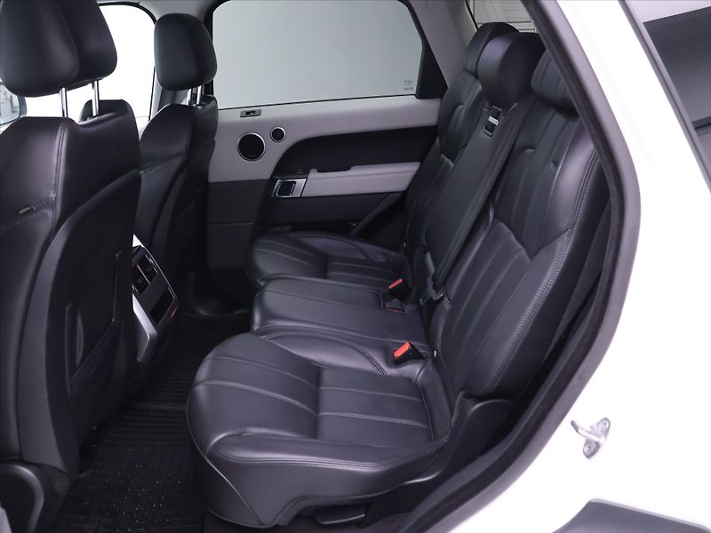 Land Rover Range Rover Sport 3,0 SDV6 HSE 225kW CZ Dynamic - fotka 17 z 37