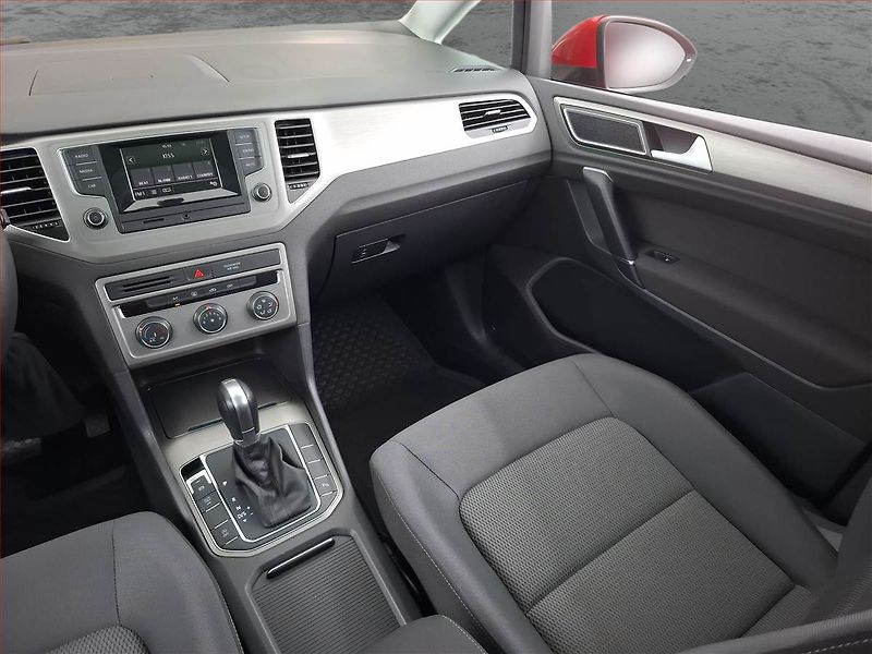 Volkswagen Golf Sportsvan (2014) 1.2 TSI, Automat, Pan. střecha - fotka 8 z 19