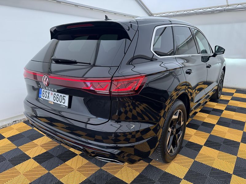 Volkswagen Touareg 3.0Tdi*1-MAJ*DPH*HUD*R-LINE* - fotka 5 z 50