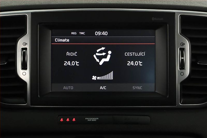 Kia Sportage (2016) 1.6 GDI, Navi, Tempomat - fotka 15 z 20