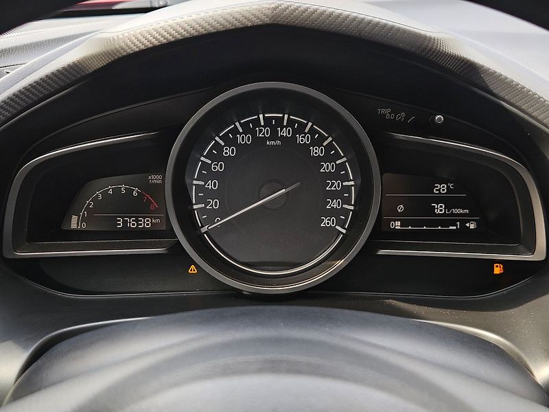 Mazda 3 1.5i SKYACTIV-G 74kW, ČR,1.maj - fotka 18 z 29