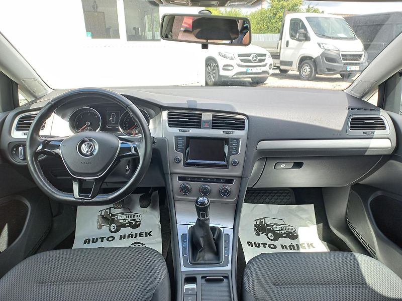 Volkswagen Golf (2014) 1.6TDi 77kW - fotka 9 z 20