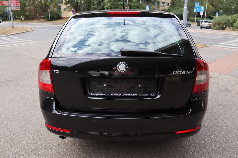 Škoda Octavia SERVISOVANÁ OCTAVIA - fotka 13 z 49