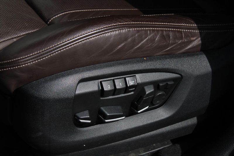 BMW X5 xDrive 30d NAVI DPH 1.MAJ ČR - fotka 11 z 26
