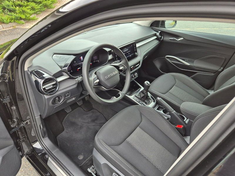 Škoda Fabia (2025) Top Selection 1.0TSi 85kW 6°ma - fotka 11 z 28
