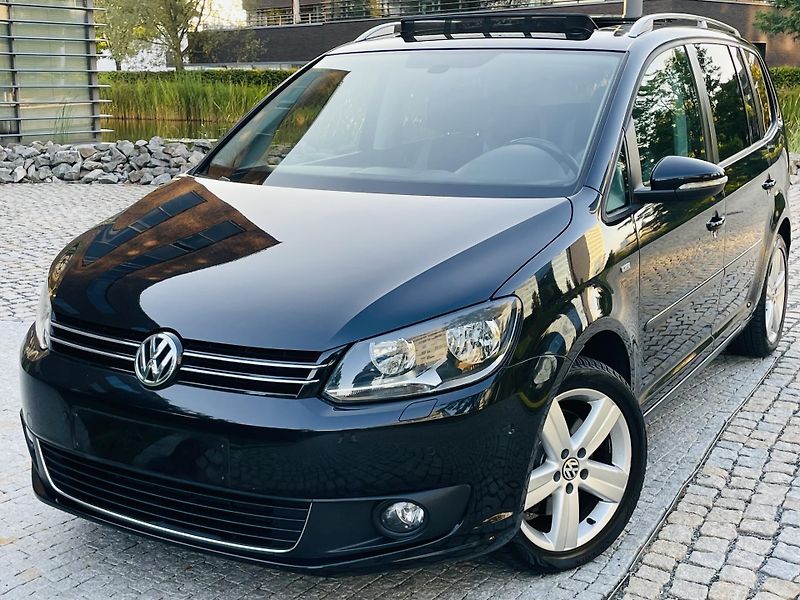 Volkswagen Touran 2.0TD MAN 7MÍST SERVISKA TAŽNÉ - fotka 1 z 48