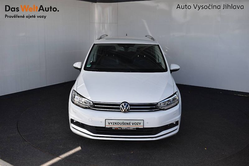 Volkswagen Touran (2022) 1.5TSI 110kW,tažné,záruka,LED - fotka 4 z 25