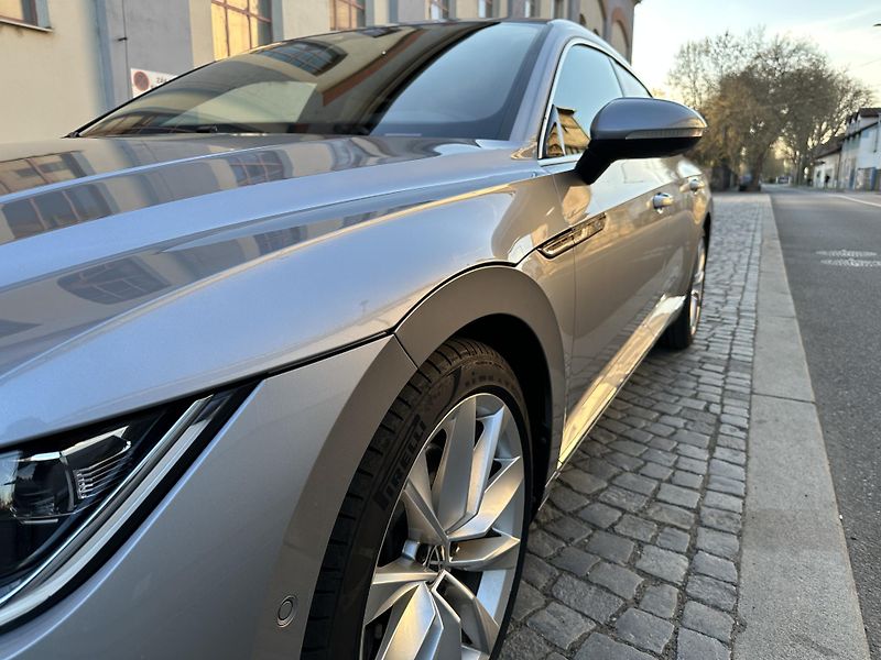 Volkswagen Arteon 2,0 TSI 206 KW R Line kam.360 - fotka 3 z 24