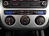 Volkswagen Scirocco (2009) 1.4 TSI, Tempomat - náhled 15