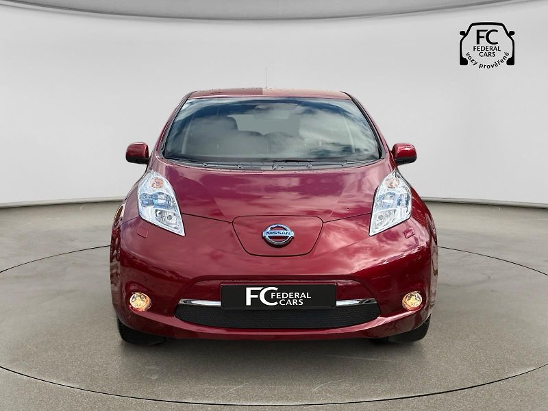 Nissan Leaf Tekna 30 kWh - fotka 8 z 24