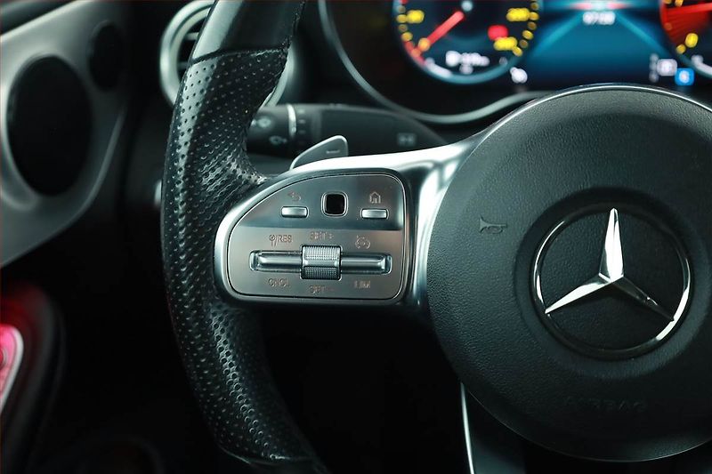 Mercedes-Benz Třídy C (2018) C 220 d - fotka 18 z 24