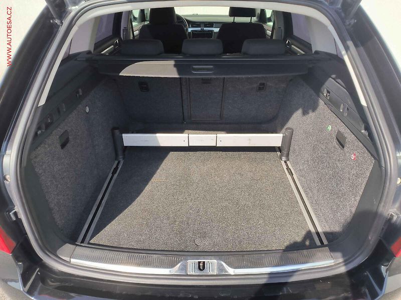 Škoda Superb (2010) 1.6 TDi, Xenon, AC - fotka 7 z 18