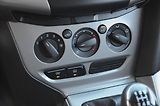 Ford Focus (2011) 1.6i 92kW / 2x kola / TAŽNÉ - náhled 24
