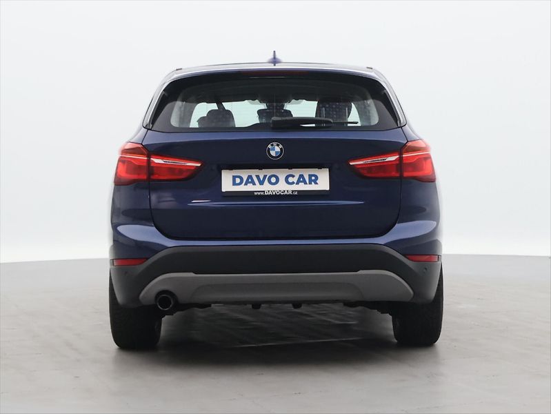 BMW X1 1,5 18i sDrive Advantage - fotka 6 z 32