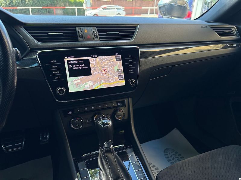 Škoda Superb 2.0TDI-AT/2018/SPORTLINE-ZÁRUK - fotka 24 z 55