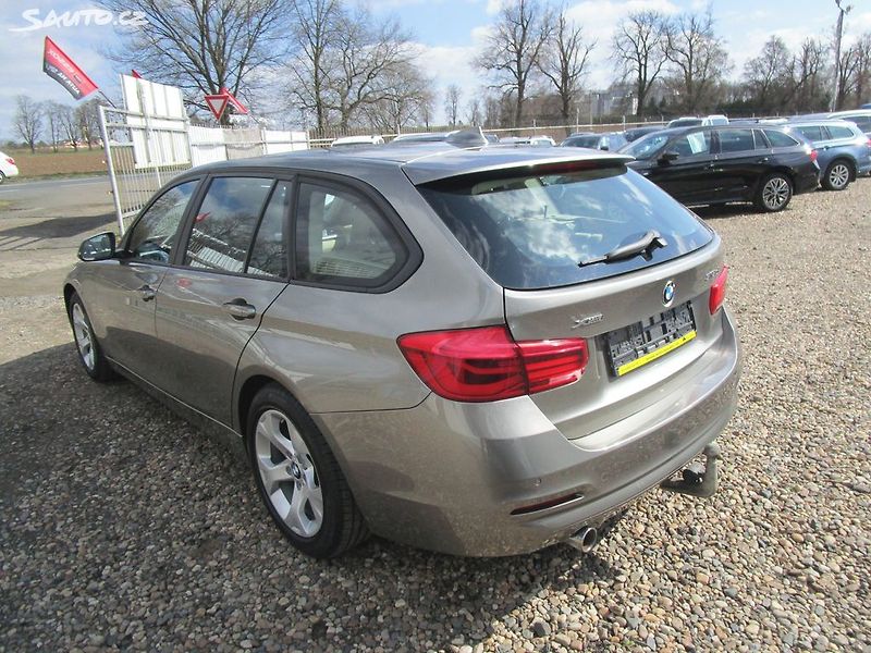 BMW Řada 3 318d-xDrive-4x4-2,0D-110KW-Fac - fotka 5 z 44